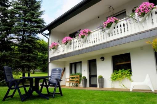 Landhaus Zur Linde Apartamento Winterberg Exterior foto
